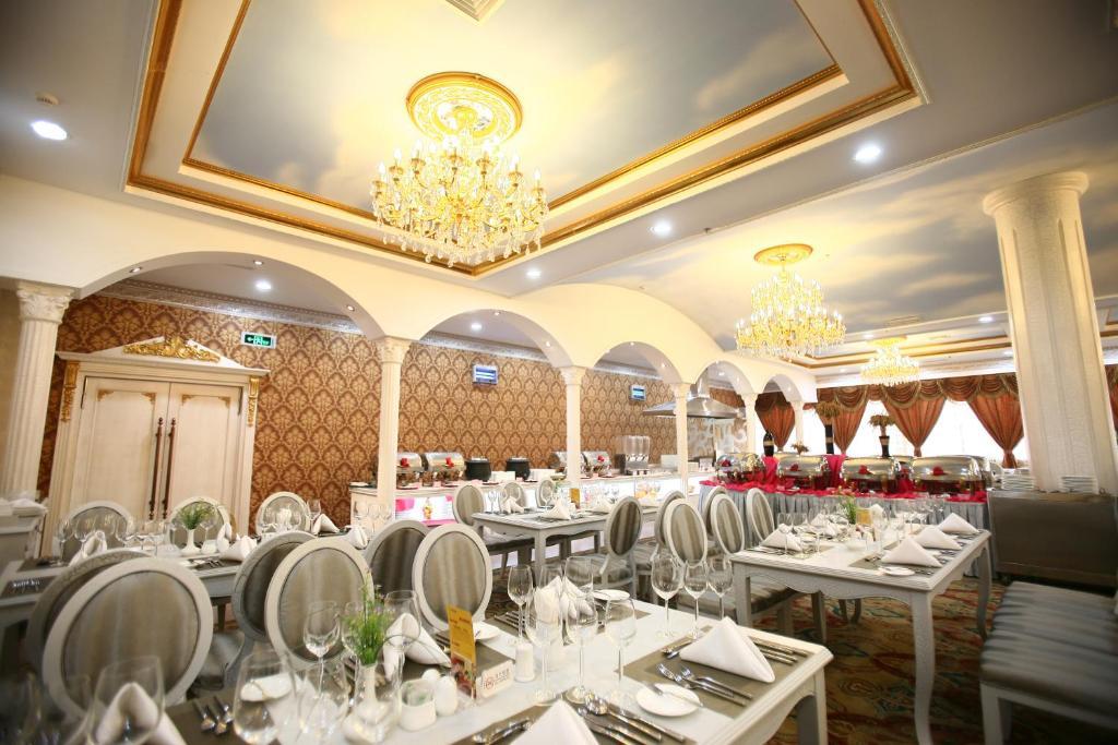 Luoyang Grand Hotel Restaurant photo