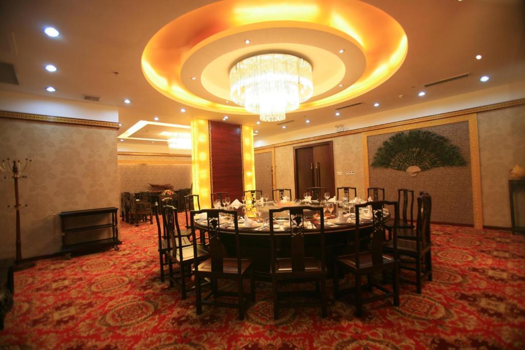 Luoyang Grand Hotel Restaurant photo