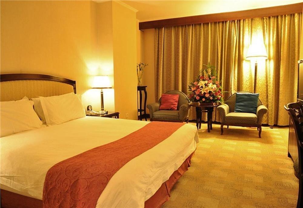Luoyang Grand Hotel Exterior photo