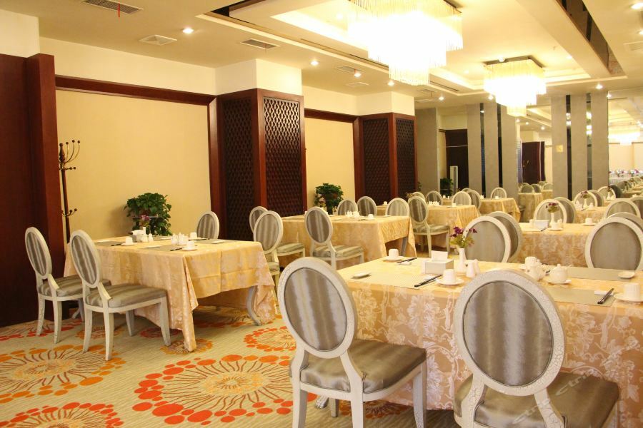 Luoyang Grand Hotel Exterior photo